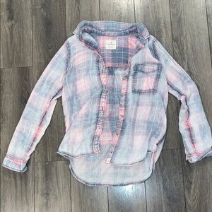 American Eagle Outfitters Women's Plaid Button Down Shirt in Blue and Pink